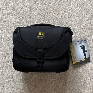Ruggard Journey 44 DSLR Shoulder Camera Bag (Black)